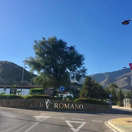 Golf Valle Romano Views 에스테포나