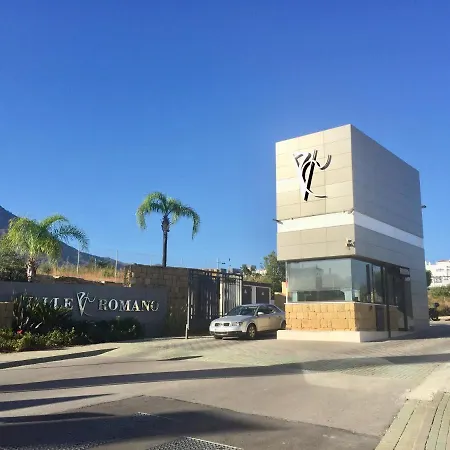 Lejlighed Golf Valle Romano Views Estepona